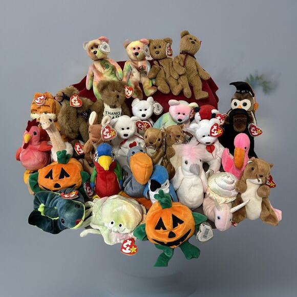 Lot of 71 retired TY Beanie babies